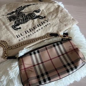 Burberry Small Shoulder Bag Classic Horse Logo Plaid